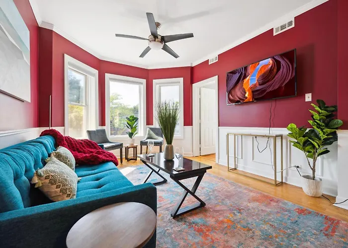 Wrigley 4br Home, Sleeps 10 Casa de férias Chicago