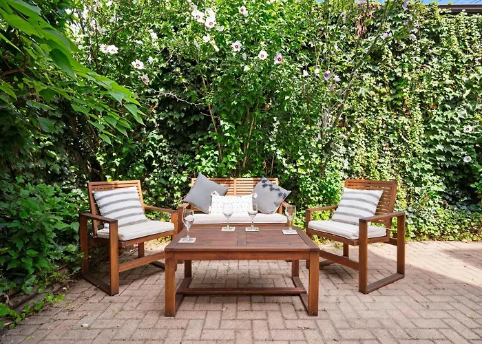 Casa de férias Wrigley 4br Home, Sleeps 10 Chicago